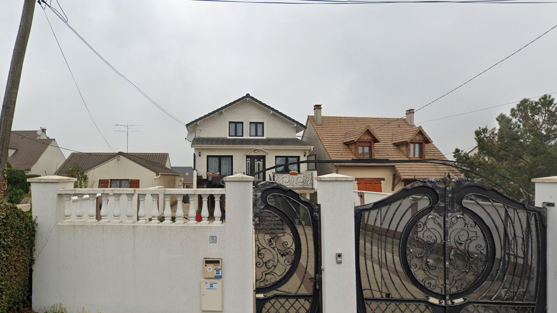 Vente aux enchères – Pavillon à la Ville-Du-Bois (91620)